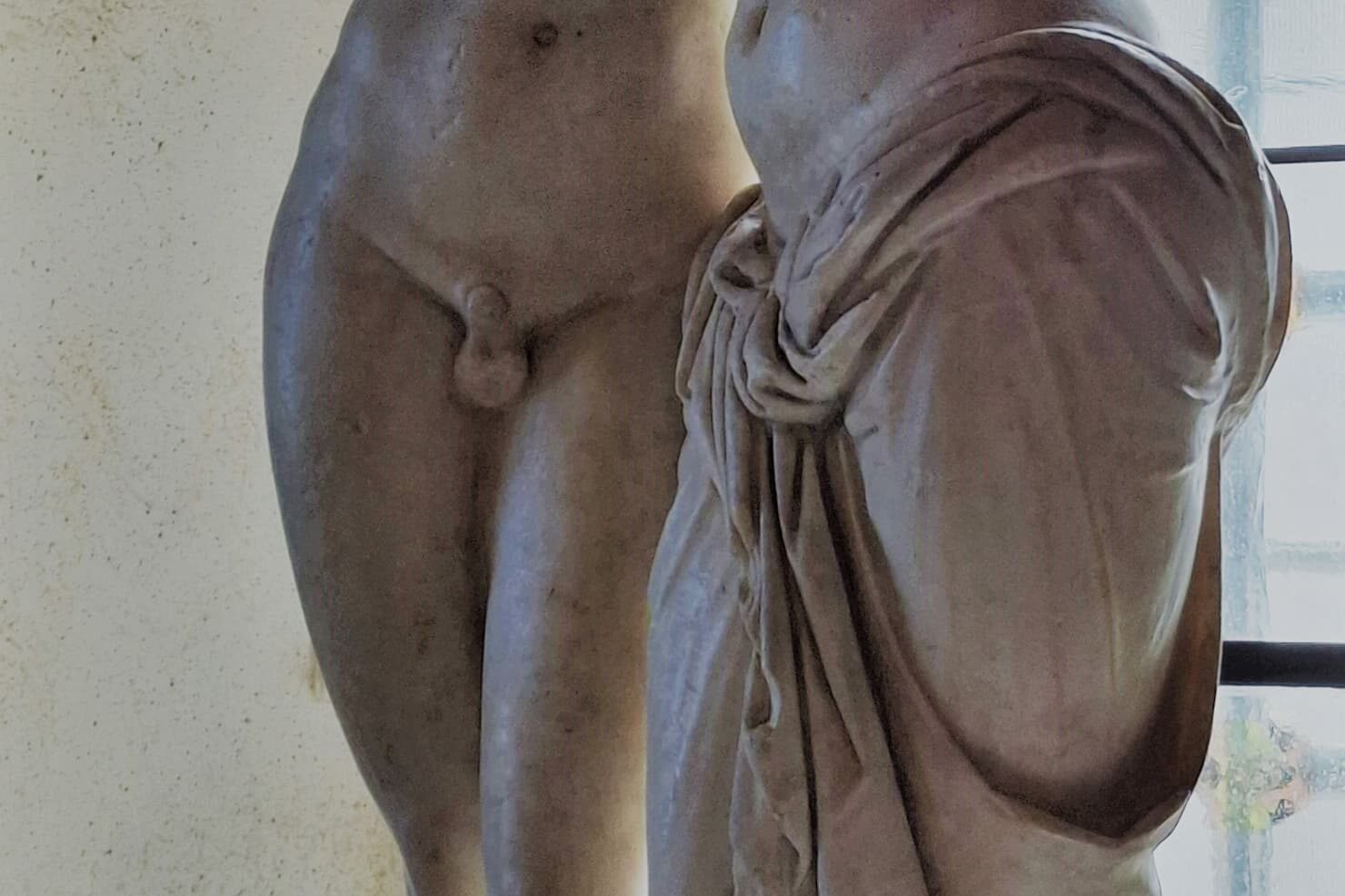 Dettaglio della parte inferiore di Amore e Psiche nei Musei Capitolini